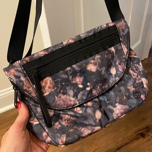 Vintage Lululemon Crossbody Bag EUC